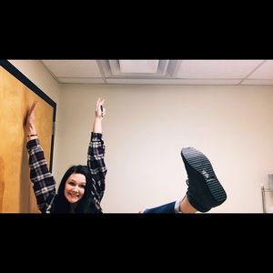 Meet your Posher, Hailey